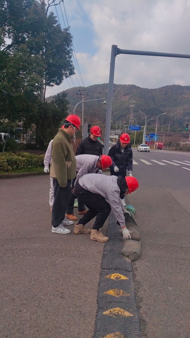 d797a535b3d1a381965e761ad9172109.jpeg